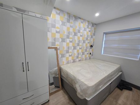 Knockhall Road, Greenhithe DA9, London - Photo 3