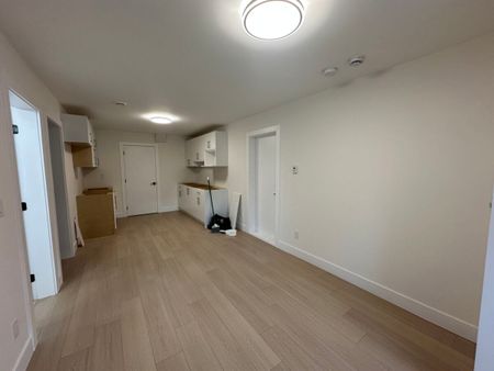 Brand New Suite in North Clearbrook - Photo 3