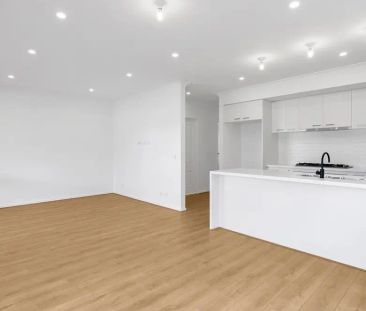 Stunning Double Story Home - Manor Lakes - Photo 6