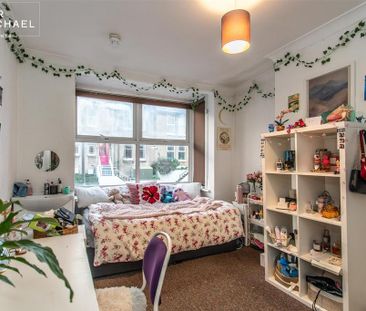 8 bedroom terraced house to rent - Photo 2