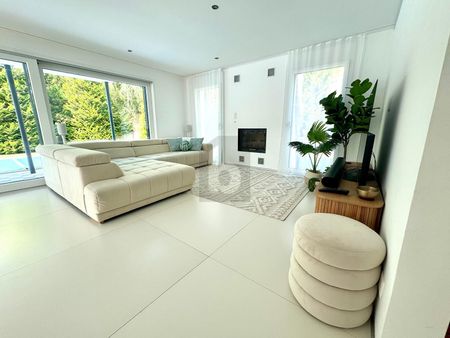 MODERN, GROSSZÜGIG MIT POOL - Foto 2