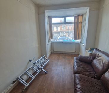 3 Bed Semi-Detached House, Heather Road, B10 - Photo 1