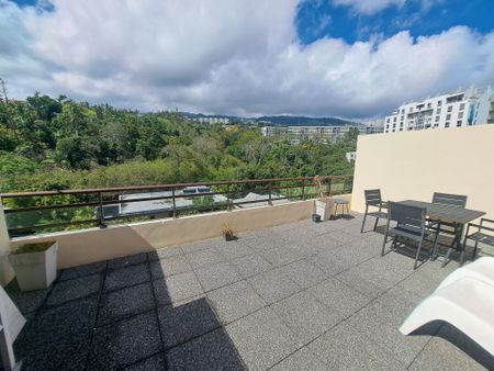 Location Appartement 1 pièce 26m² ST DENIS 97400 - Photo 2