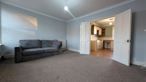 2 bedroom maisonette to rent - Photo 1
