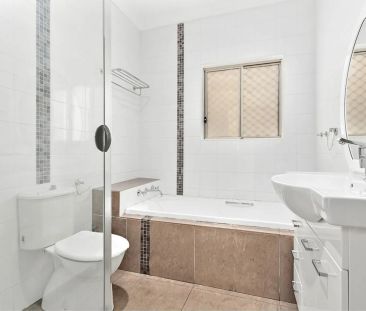 Private, Quite & Convenient Located Home - Photo 6