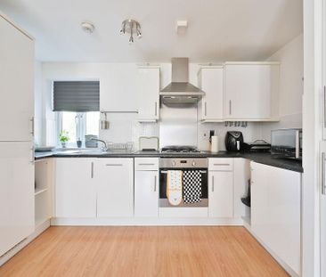 2 bedroom flat to rent - Photo 4
