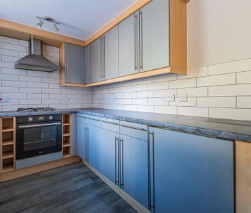 2 bedroom flat to rent - Photo 6