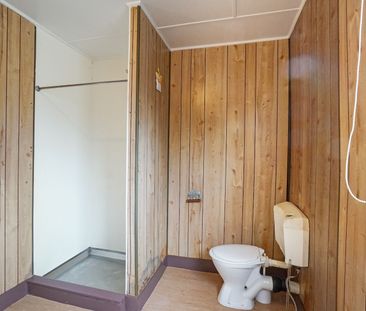 Tidy Two Bedroom Home - Photo 3