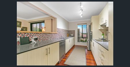 The ultimate location with views forever! - Photo 2