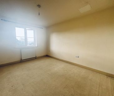 Cranmer Road, Bradford - Photo 2