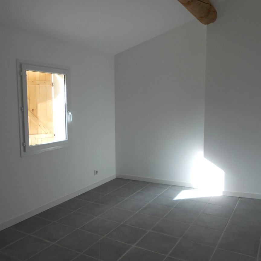 SOUVIGNARGUES - Maison de Village T3 de 81,42m² avec cours extérieur - Photo 1