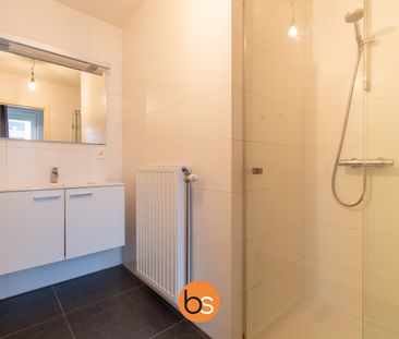 Lichtrijk tweeslaapkamer appartement te huur in Roeselare - Photo 6