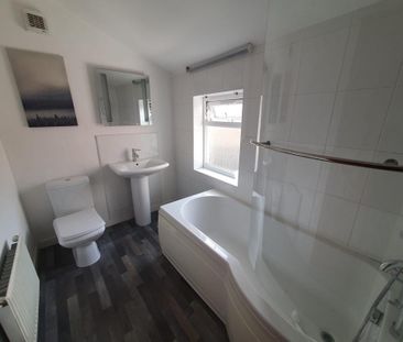 2 bedroom terraced house to rent - Photo 6