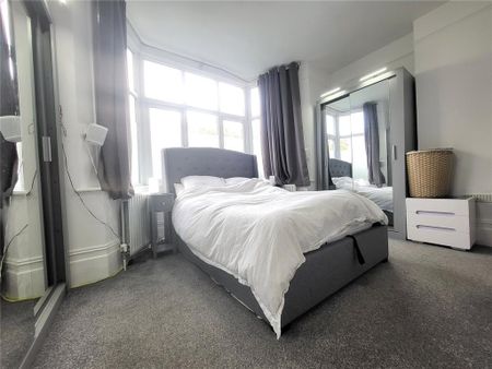 2 bedroom maisonette to rent - Photo 5