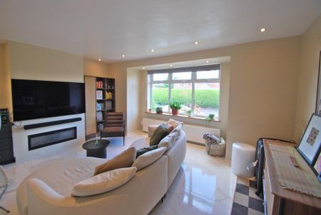 3 bedroom semi-detached house to rent - Photo 2