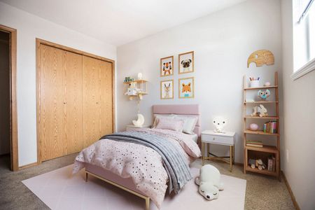 Three Bedroom 2.5 Bath - Photo 4