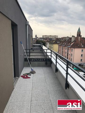 2 PIECES EN ATTQIUE - PARKING ET CAVE - Photo 3