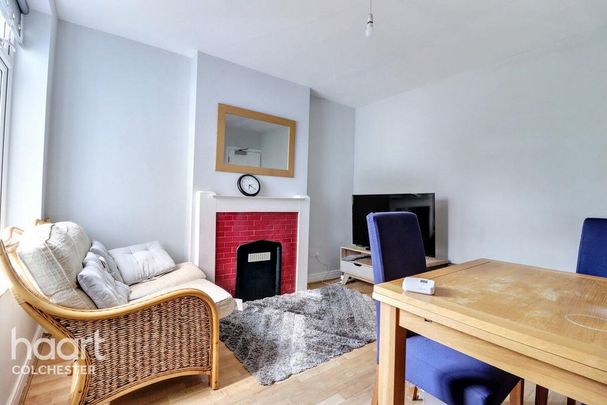 1 bedroom in a house share to rent - Photo 1