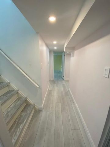 206 Hawthorne Avenue - Lower - 2 bed, 1 bath ALL INCLUSIVE - Photo 3