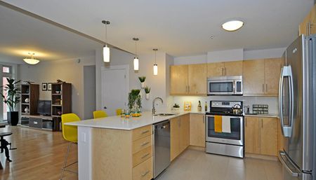 S|2 Apartments - Photo 5