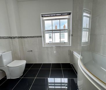 2 bedroom flat to rent - Photo 6