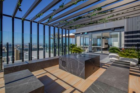 Ultra Modern, 2 storey 2 Bedroom Apartment in Prestigious Skye Residences - Photo 5