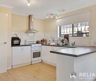 1/15 Egret Court, Werribee VIC 3030 - Photo 3