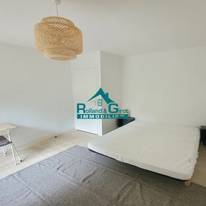 Location Appartement 2 pièces 40m² - Photo 2