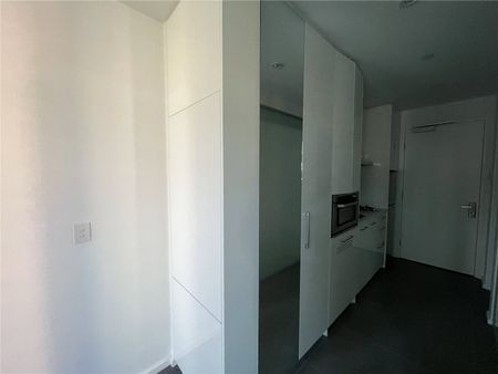 1404/618 Lonsdale Street - Photo 2