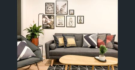 Modern 2-Bedroom Apartment in the Heart of Pyrmont - Photo 5