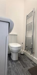 1 bed house share to rent in Bulcock Street, Burnley, BB10 - Photo 4