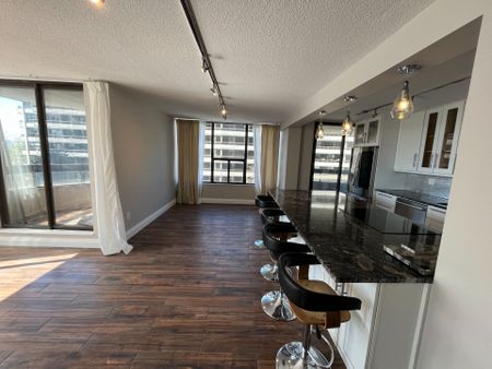 For Lease - 100 Quebec Avenue Unit# 402, Toronto, Ontario - Photo 2