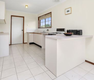 2/41 Armstrong Road, McCrae - Photo 2