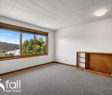 Light-Filled Living With Water Views - Photo 3