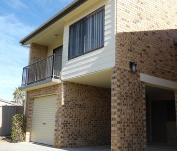 Split level Two Bedroom Townhouse - Photo 1