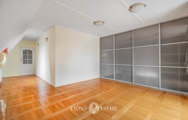 Piaseczyński, Konstancin-Jeziorna, Aleja Wojska Polskiego - Photo 1