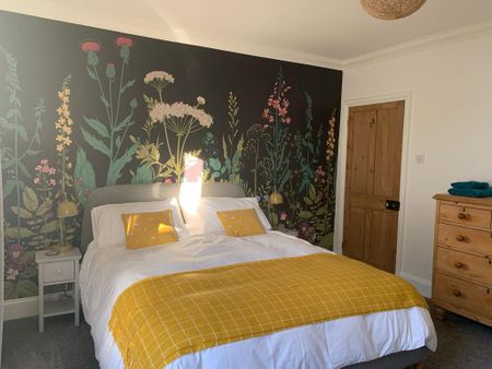 3 bedroom terraced house to rent - Photo 2