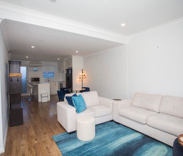 Fully Furnished 2x2 Apartment Near the Beach! - Photo 3