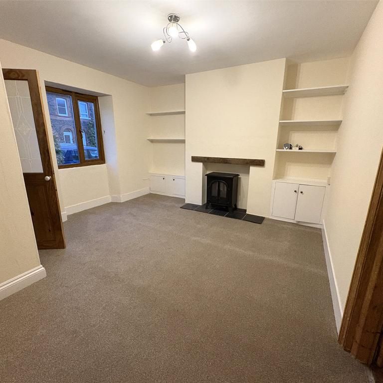 3 bedroom terraced house to rent - Photo 1