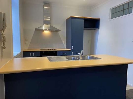 313c Victoria Street - Photo 1