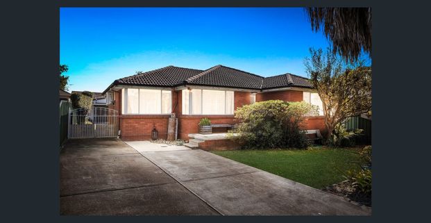 Beautiful 3 bedroom Home - Photo 1