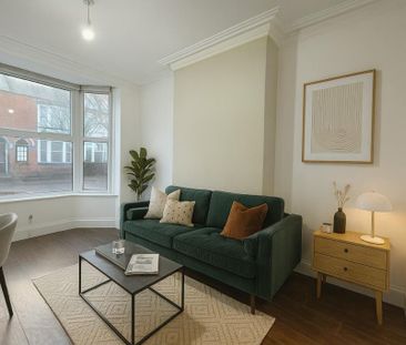 4 bedroom terraced house to rent - Photo 2