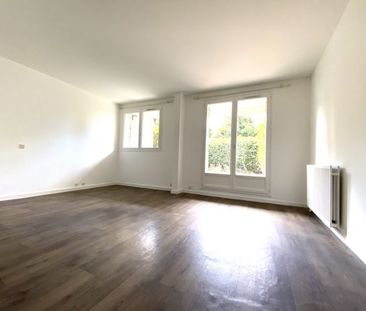 Studio Montigny-le-Bretonneux 35 m² - Photo 2