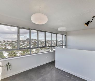 Stylish, Sunny, and Superbly Located Studio - Photo 2