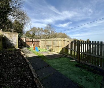2 bedroom terraced house to rent - Photo 3