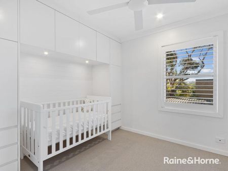 5/40 Golf Avenue, Mona Vale NSW 2103 - Apartment For Rent | Domain - Photo 3