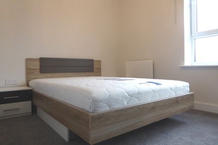 Osprey House, Reading, RG2 0PR - Photo 2