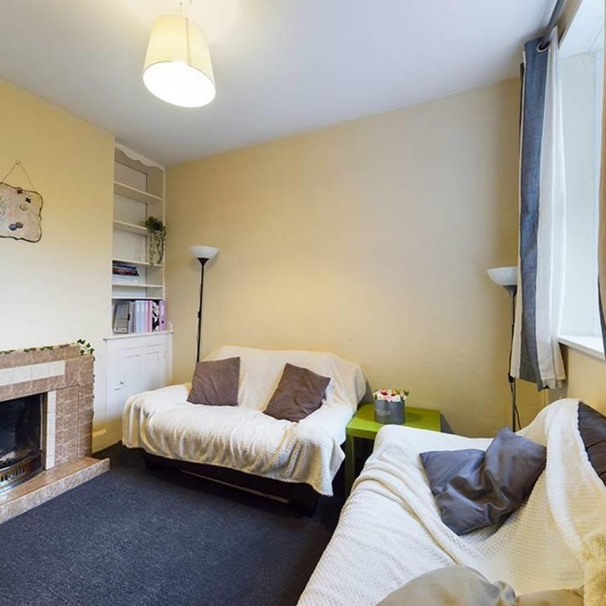 3 bedroom House To Let - Photo 1