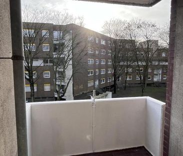 Erstbezug nach Renovierung! Zentrale Wohnung mit Balkon (NEUE Fotos) - Photo 1