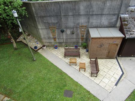 **Apply on line ** Over 55’s 1 bedroom flat with adapted walk in shower. Orchard Court. - Photo 3